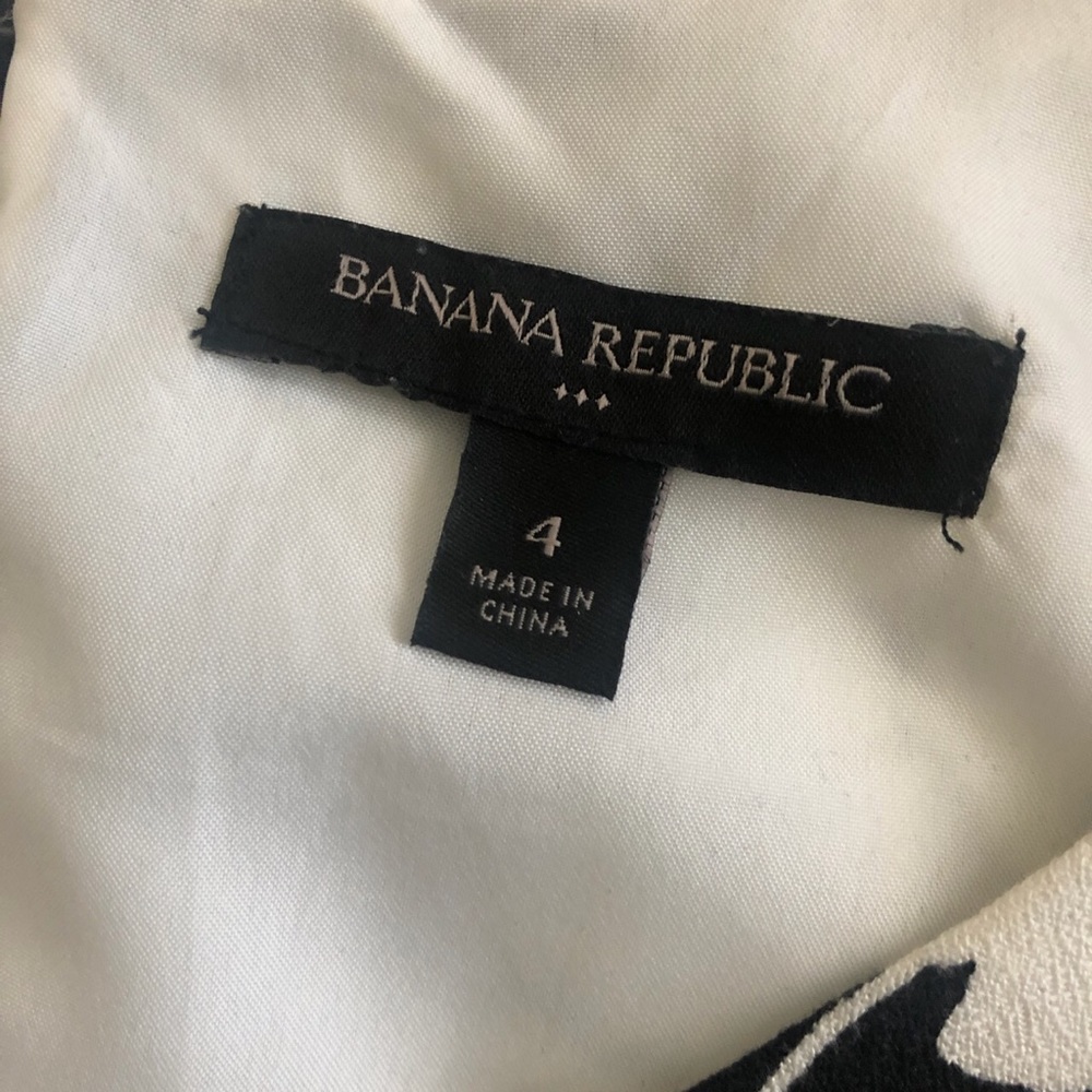 Short patterned romper - Picture 3 of 3